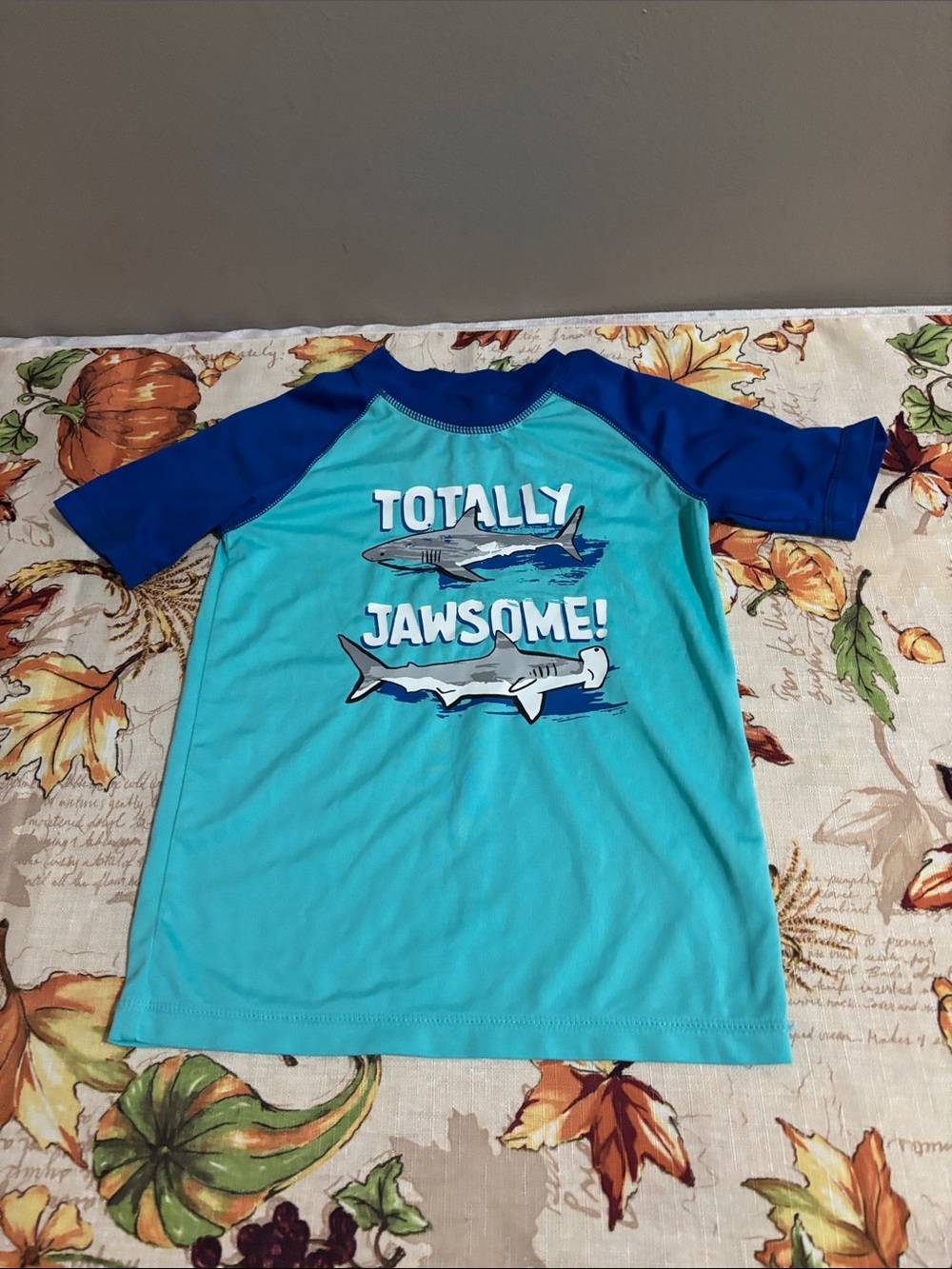 The Children's Place Blue & Teal 'Totally Jawsome' Kids Rashguard